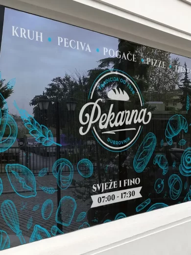 Oslikavanje izloga, folija za stakla